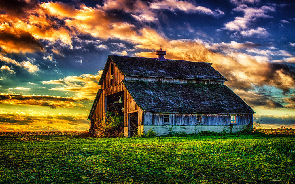 The_Abandoned_Barn_at_Sunset